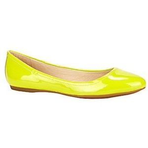 Yellow Gianni Bini Torrie Patent Flats